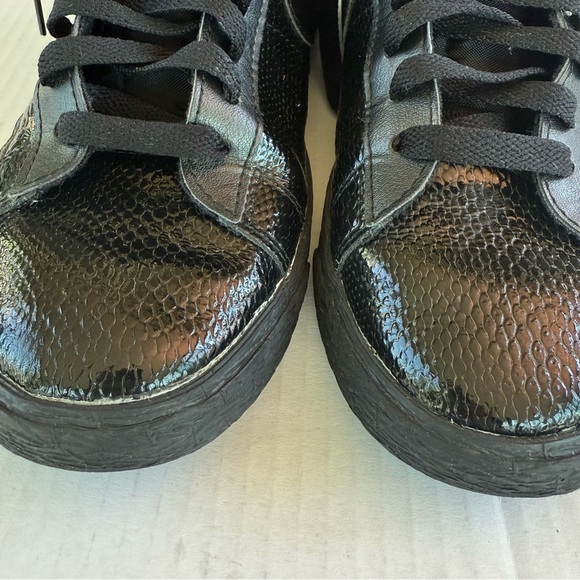 Nike Black High Top Sneakers Size 8.5 - Picture 3 of 12